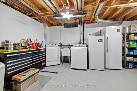 Photo 36 at 15 Wilde Place, Letitia Heights, Barrie