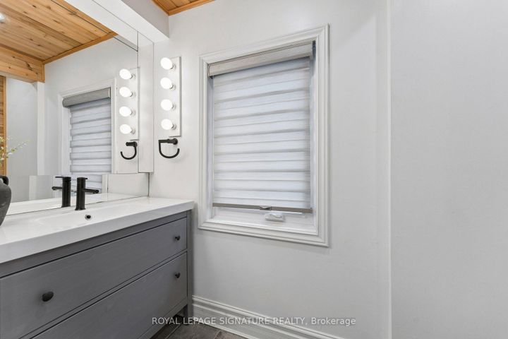 Photo 31 at 71 English Street, Brampton West, Brampton