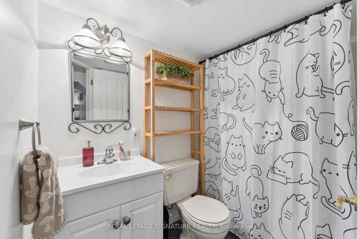 Photo 38 at 71 English Street, Brampton West, Brampton