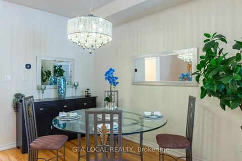 Photo 11 at 31 - 10 Porter Avenue W, West Woodbridge, Vaughan