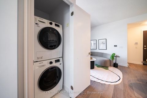 Photo 16 at 1910 - 38 Honeycrisp Crescent, Vaughan Corporate Centre, Vaughan