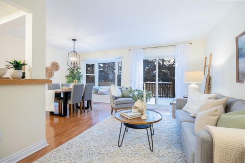 Photo 4 at 23 - 385 THE EAST MALL, City Centre West, Toronto