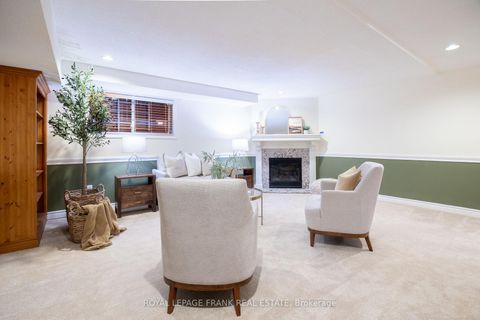 Photo 31 at 23 - 385 THE EAST MALL, City Centre West, Toronto