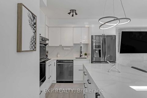 Photo 10 at 1111 - 50 East Liberty Street, Niagara, Toronto