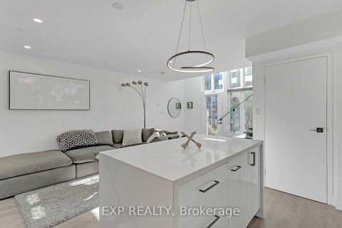 Photo 11 at 1111 - 50 East Liberty Street, Niagara, Toronto