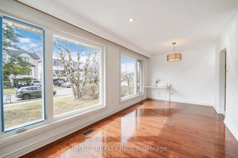 Photo 7 at 299 Palmer Avenue, Harding, Richmond Hill