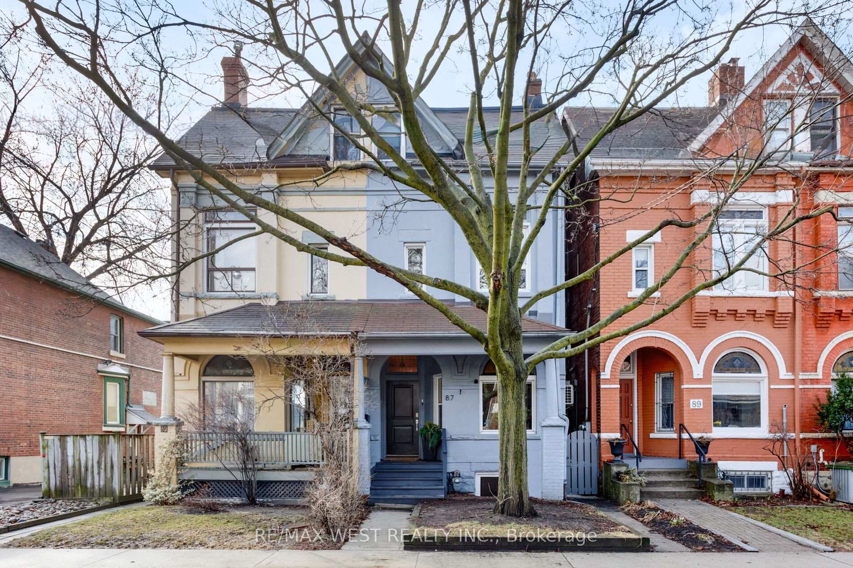 87 Springhurst Avenue, South Parkdale, Toronto by Loree Meneguzzi Real Estate 87 Springhurst Avenue, South Parkdale, Toronto