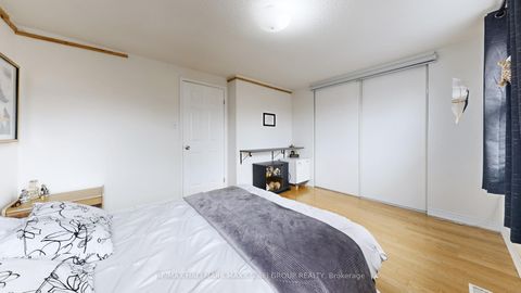 Photo 24 at 13 Don Head Village Boulevard, North Richvale, Richmond Hill