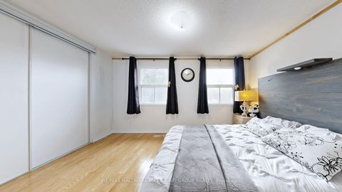 Photo 25 at 13 Don Head Village Boulevard, North Richvale, Richmond Hill