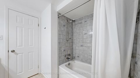 Photo 33 at 13 Don Head Village Boulevard, North Richvale, Richmond Hill