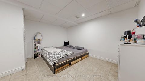 Photo 43 at 13 Don Head Village Boulevard, North Richvale, Richmond Hill