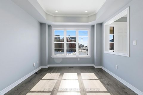 Photo 5 at 200 Paradelle Drive, Oak Ridges Lake Wilcox, Richmond Hill