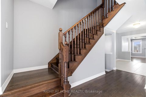 Photo 8 at 200 Paradelle Drive, Oak Ridges Lake Wilcox, Richmond Hill