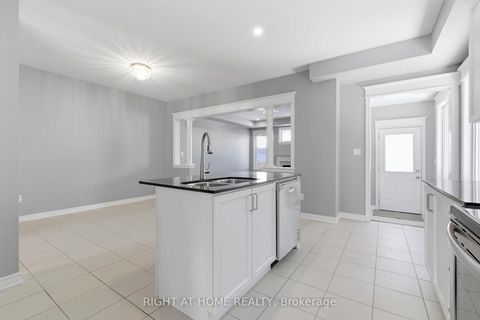 Photo 12 at 200 Paradelle Drive, Oak Ridges Lake Wilcox, Richmond Hill