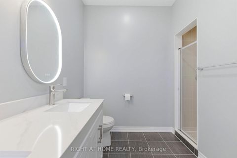 Photo 26 at 200 Paradelle Drive, Oak Ridges Lake Wilcox, Richmond Hill