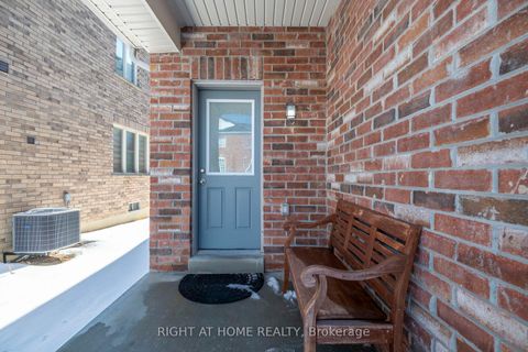 Photo 34 at 200 Paradelle Drive, Oak Ridges Lake Wilcox, Richmond Hill