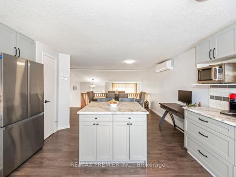 Photo 14 at 203 Burns Circle, Northwest, Barrie