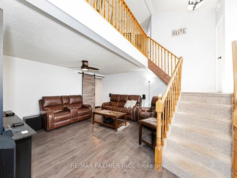 Photo 29 at 203 Burns Circle, Northwest, Barrie