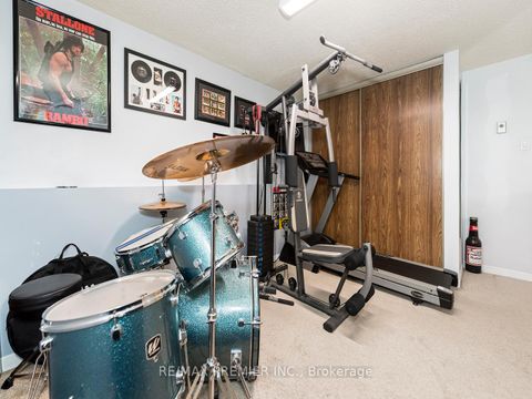 Photo 36 at 203 Burns Circle, Northwest, Barrie