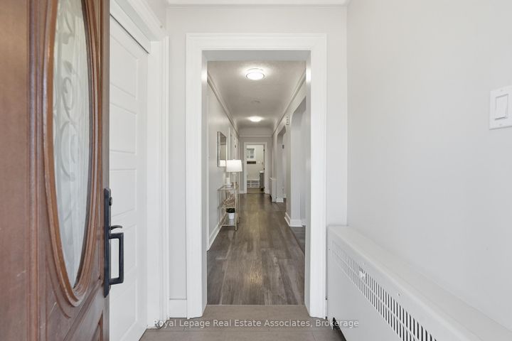 Photo 4 at 56 King Street, Georgetown, Halton Hills