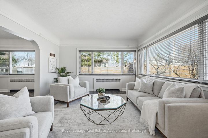 Photo 7 at 56 King Street, Georgetown, Halton Hills