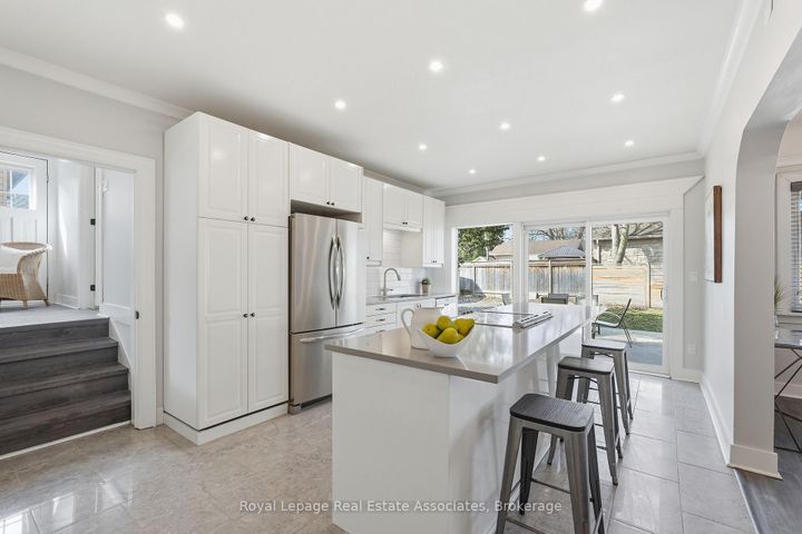 Photo 16 at 56 King Street, Georgetown, Halton Hills