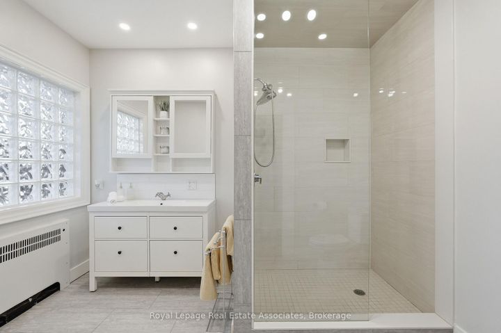 Photo 22 at 56 King Street, Georgetown, Halton Hills