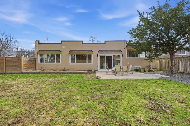 Photo 38 at 56 King Street, Georgetown, Halton Hills