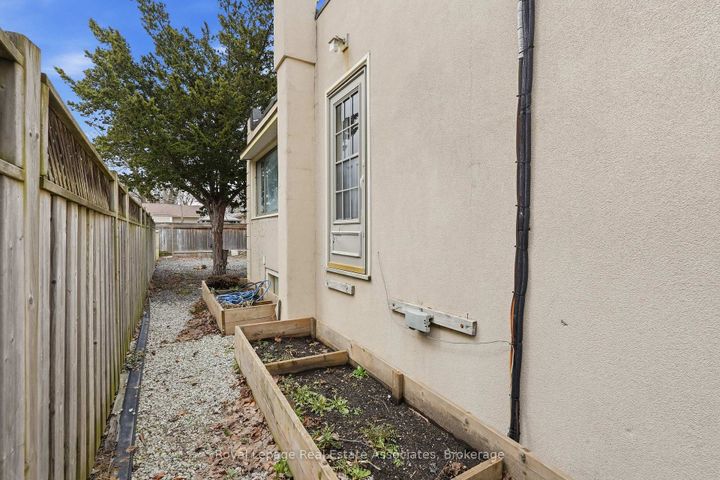 Photo 43 at 56 King Street, Georgetown, Halton Hills