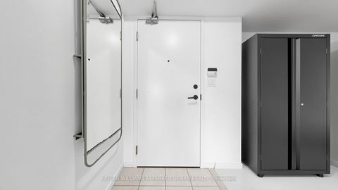 Photo 4 at 614 - 120 Dallimore Circle, Don Mills, Toronto