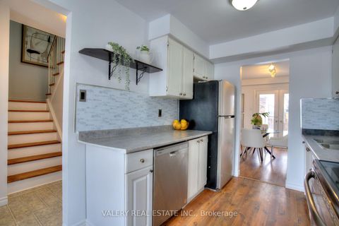 Photo 15 at 24 Lampman Ln Lane, Letitia Heights, Barrie