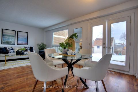 Photo 18 at 24 Lampman Ln Lane, Letitia Heights, Barrie