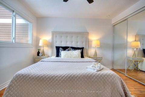 Photo 23 at 24 Lampman Ln Lane, Letitia Heights, Barrie