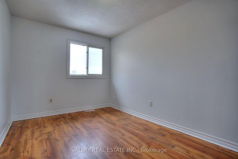 Photo 29 at 24 Lampman Ln Lane, Letitia Heights, Barrie