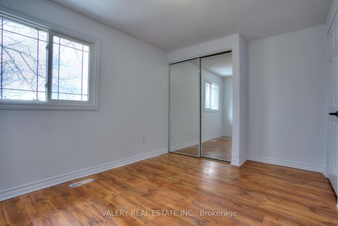 Photo 33 at 24 Lampman Ln Lane, Letitia Heights, Barrie