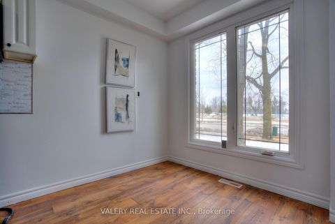 Photo 37 at 24 Lampman Ln Lane, Letitia Heights, Barrie