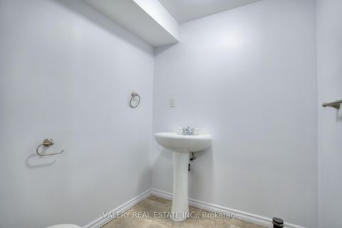 Photo 44 at 24 Lampman Ln Lane, Letitia Heights, Barrie