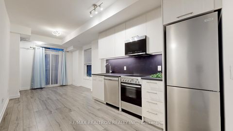 Photo 14 at TH 1 - 260 Finch Avenue E, Newtonbrook East, Toronto