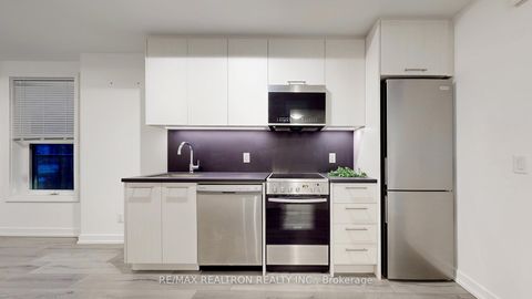 Photo 16 at TH 1 - 260 Finch Avenue E, Newtonbrook East, Toronto