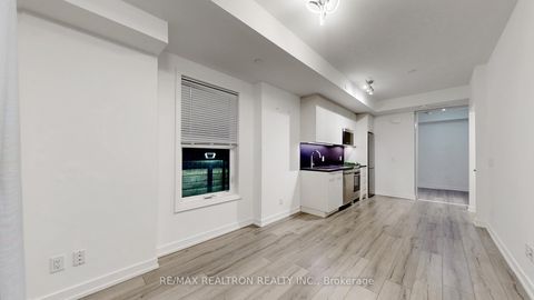 Photo 19 at TH 1 - 260 Finch Avenue E, Newtonbrook East, Toronto