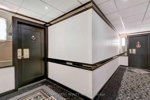 Photo 2 at 807 - 2045 Lake Shore Boulevard W, Mimico, Toronto