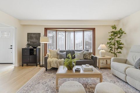 Photo 4 at 36 Stonefield Crescent, Morningside, Toronto