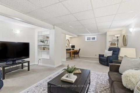 Photo 18 at 36 Stonefield Crescent, Morningside, Toronto