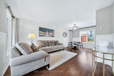 Photo 5 at 97 Bishop Drive, Ardagh, Barrie