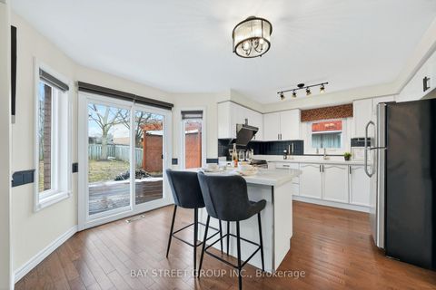 Photo 10 at 97 Bishop Drive, Ardagh, Barrie
