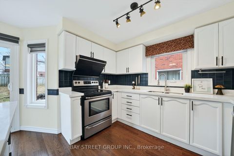 Photo 13 at 97 Bishop Drive, Ardagh, Barrie