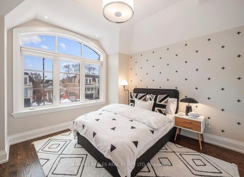 Photo 17 at 190 Carmichael Avenue, Nortown, Toronto