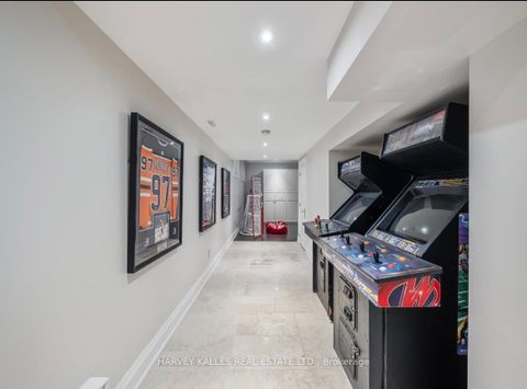 Photo 20 at 190 Carmichael Avenue, Nortown, Toronto