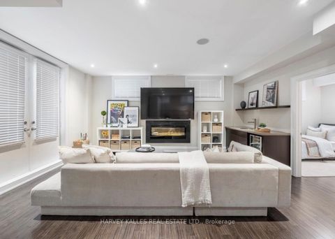 Photo 22 at 190 Carmichael Avenue, Nortown, Toronto