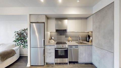 Photo 8 at 624 - 10 Gibbs Road, City Centre West, Toronto